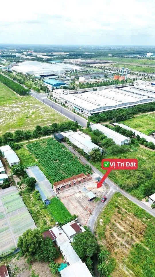 Bán lô góc mặt tiền đường số 32 Minh Thành, cách KCN Becamex 500m