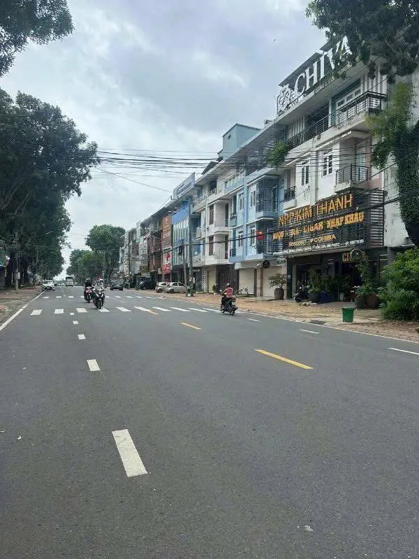 Bán gấp nhà mặt tiền đường Lê Duẩn, Đồng Xoài, Bình Phước (cũ)