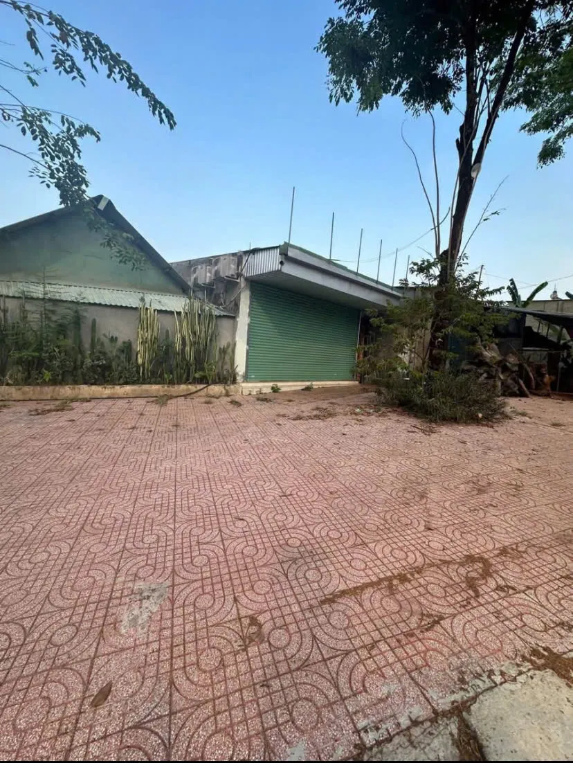 Bán nhà 2 mặt tiền đường Nguyễn Văn Trỗi, TP Đồng Xoài (cũ)